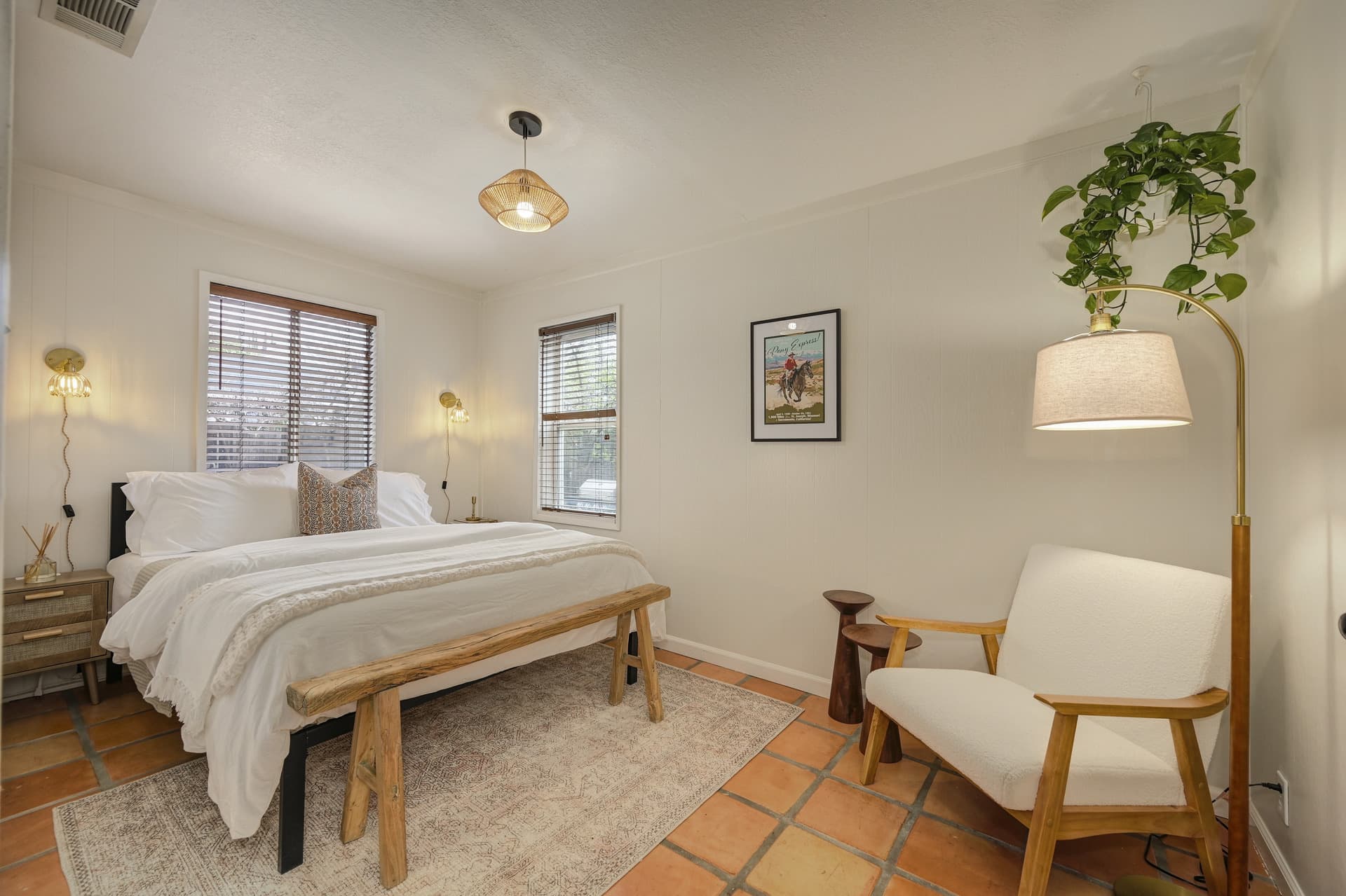 beautiful interior shot of fancy house after remodel